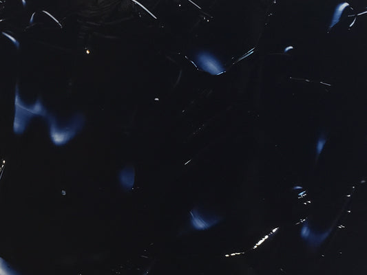 Night Black is a blue black, semi-transparent and cool mixing.